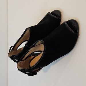 Michael Kors Open Toe Leather & Suede Boot Heels Shoes SZ 8M EU 38.5M EUC NICE!